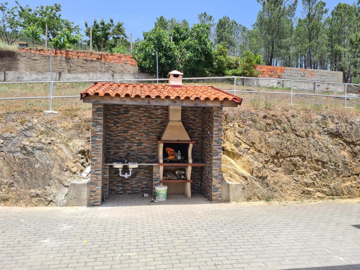 Casas Da Escola - "A Escola" - Meas Villa Pampilhosa da Serra Buitenkant foto