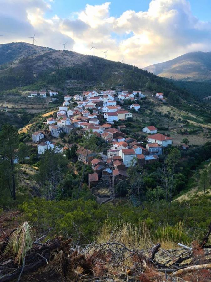 Casas Da Escola - "A Escola" - Meas Villa Pampilhosa da Serra Buitenkant foto