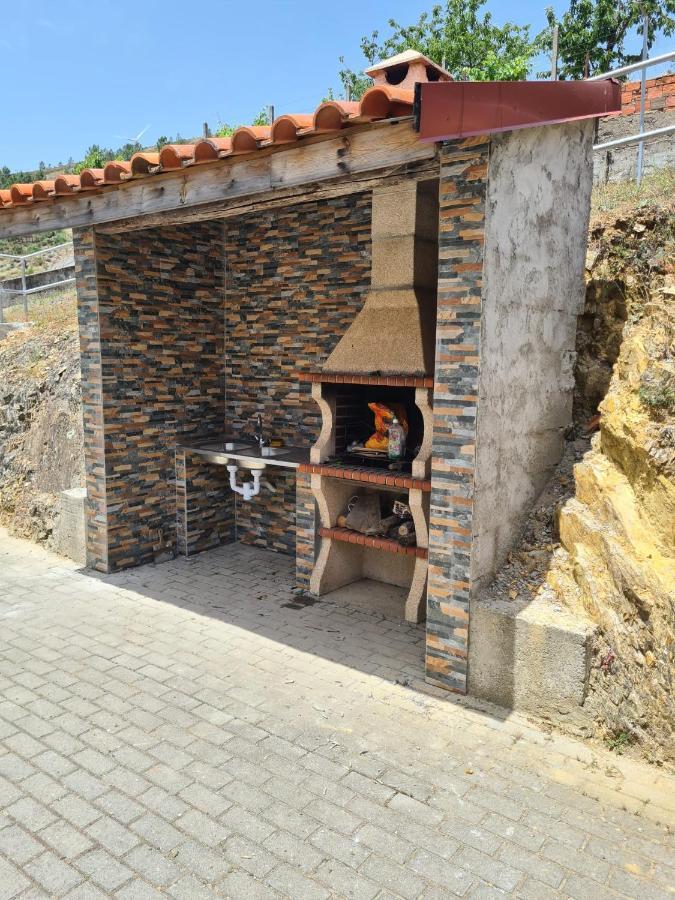 Casas Da Escola - "A Escola" - Meas Villa Pampilhosa da Serra Buitenkant foto